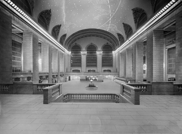 Main concourse, 1913.